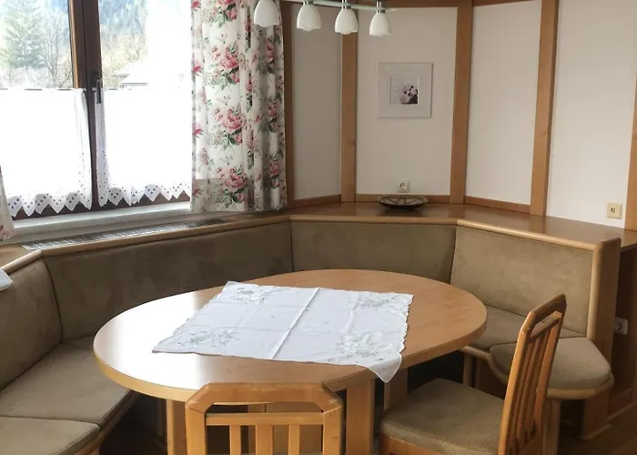 Am Sonnenweg Apartment *